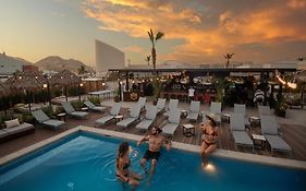 Mayan Monkey Los Cabos - Social Hotel (Adults Only)